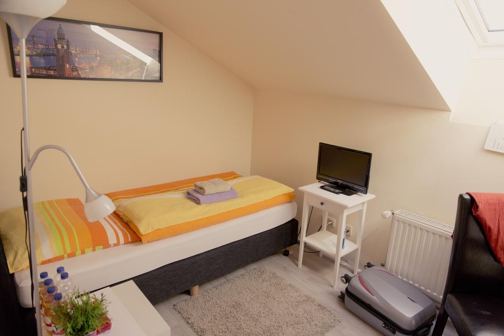 Bed and Breakfast Heinsens Эллербек Номер фото