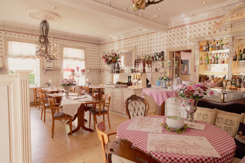 Bed and Breakfast Heinsens Эллербек Экстерьер фото
