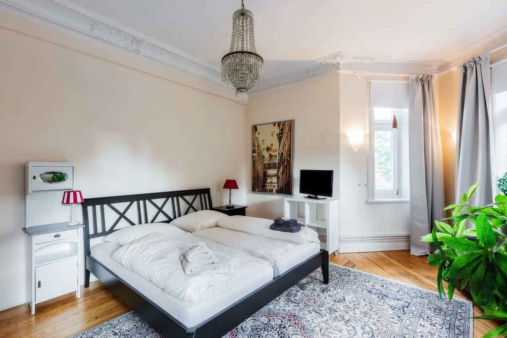 Bed and Breakfast Heinsens Эллербек Экстерьер фото