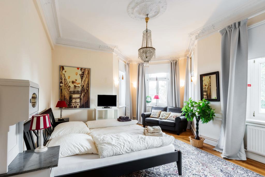 Bed and Breakfast Heinsens Эллербек Экстерьер фото